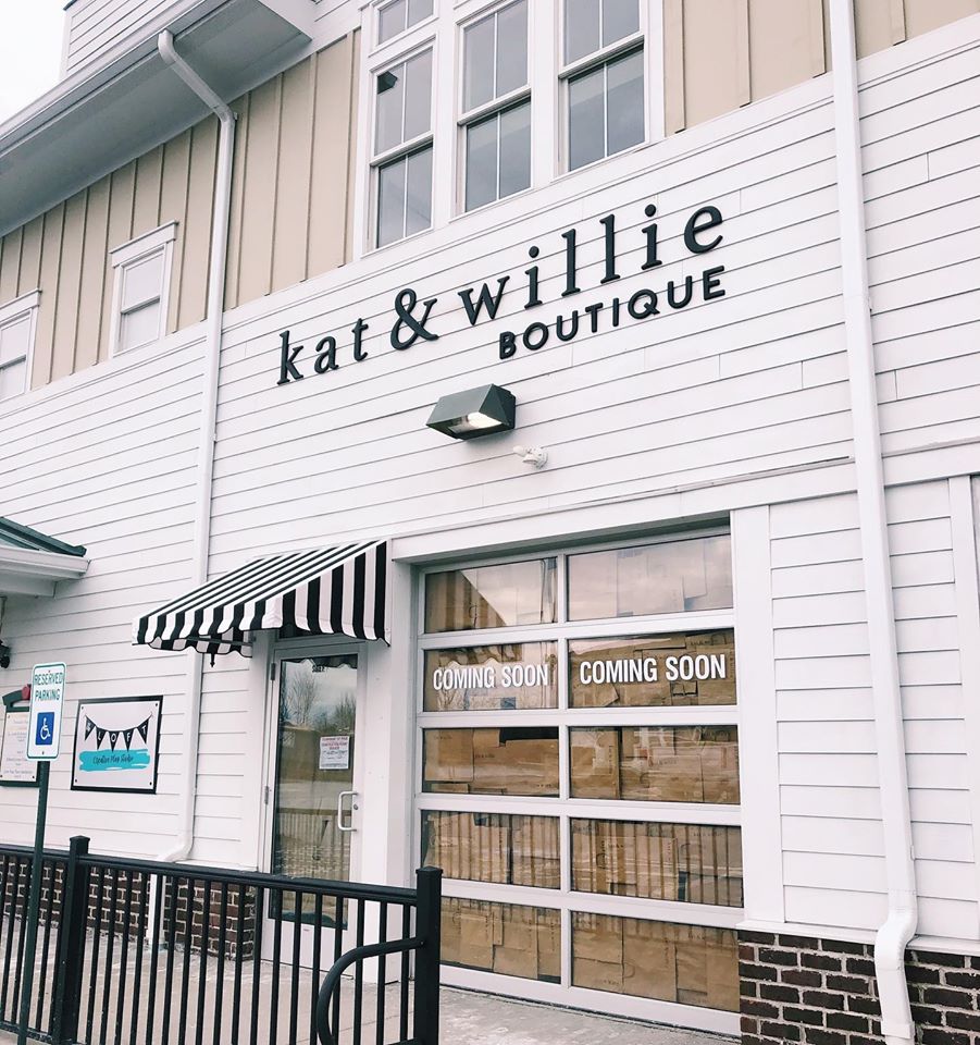 kat & willie Boutique | 617 Warrendale Rd Suite F, Gibsonia, PA 15044 | Phone: (724) 625-9490