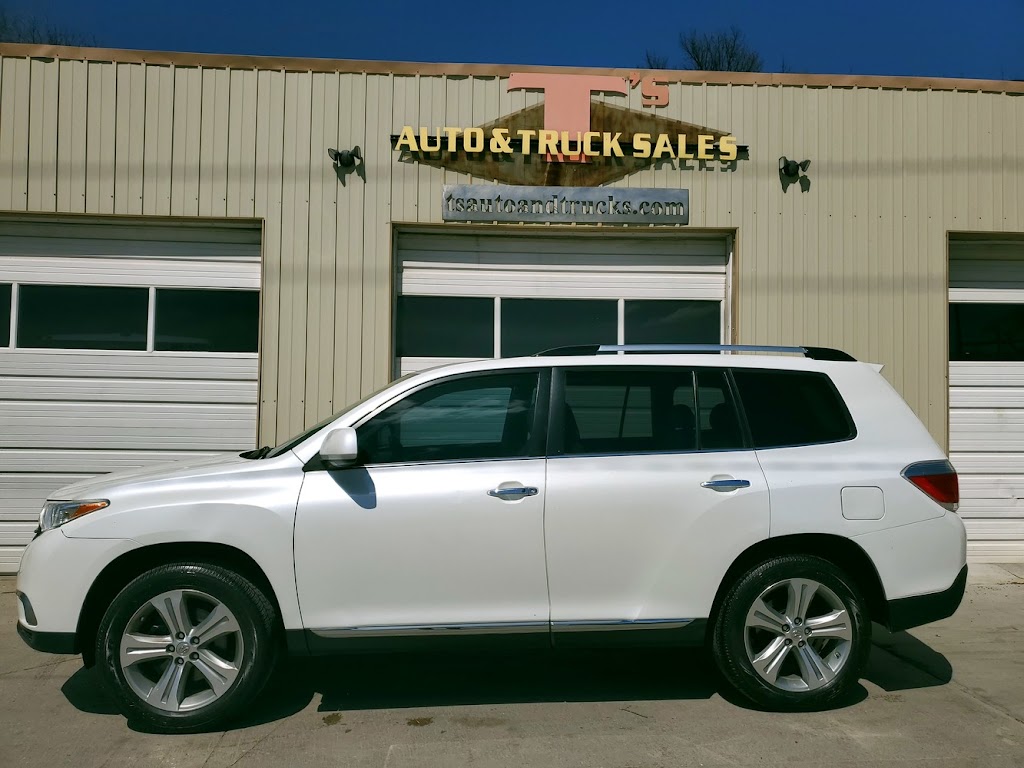 Ts Auto & Truck Sales LLC | 6002 Q St, Omaha, NE 68117, USA | Phone: (402) 733-4500