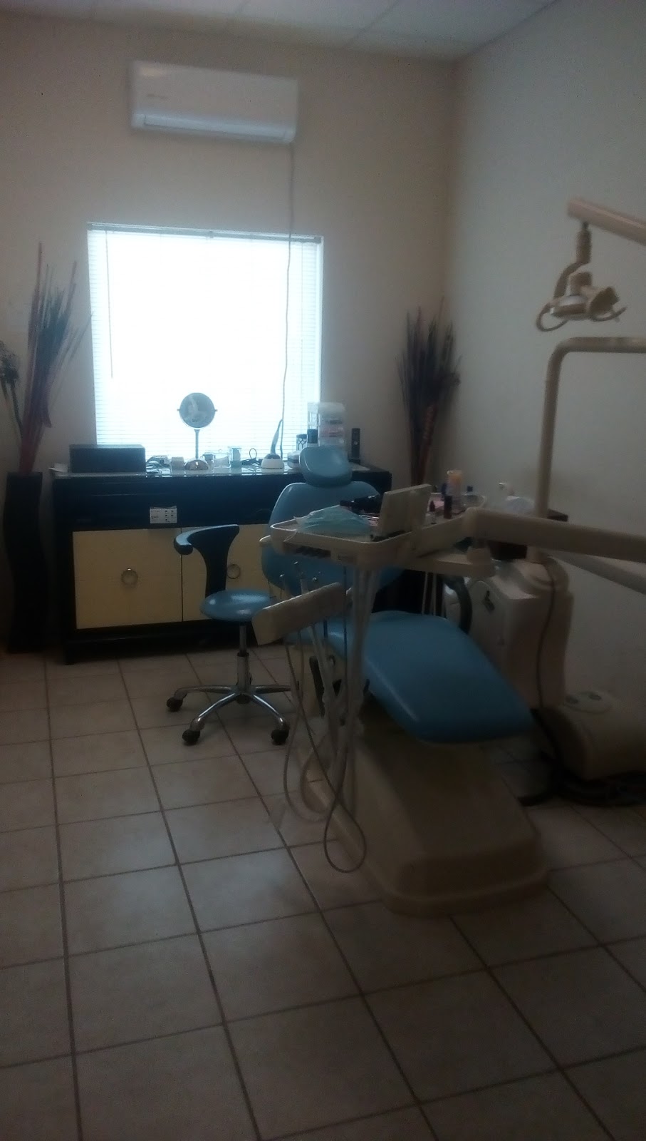 DR.RIVERA BIODENTAl | Av. Ejército Nacional, Cerrada de los Cipreses, 12500 Cd Juárez, Chih., Mexico | Phone: 656 350 3309