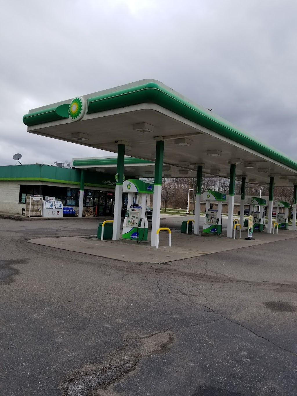 bp | 29450 Sibley Rd, Romulus, MI 48174, USA | Phone: (734) 753-0534