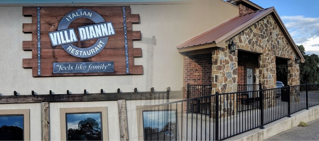Villa Dianna Italian Restaurant | 2475 E Renfro St, Burleson, TX 76028, USA | Phone: (817) 426-6664