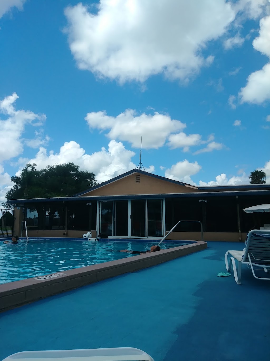 Palm View Gardens RV Resort | 3331 Gall Blvd #6800, Zephyrhills, FL 33541 | Phone: (813) 782-8685