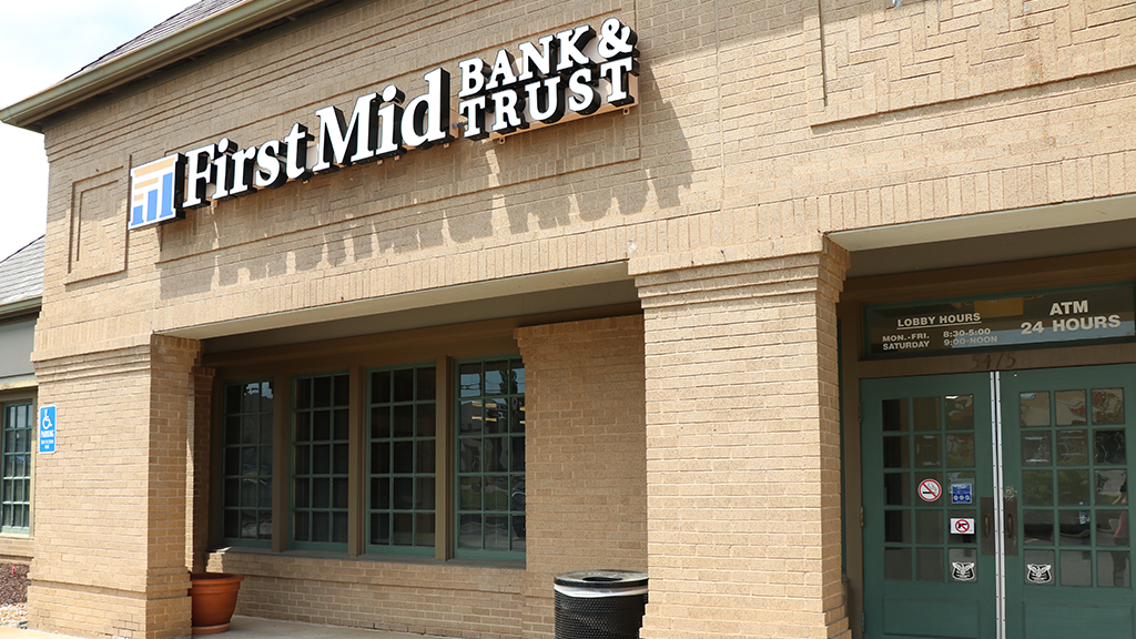 First Mid Bank & Trust | 5475 Southfield Center, St. Louis, MO 63123, USA | Phone: (314) 843-5900