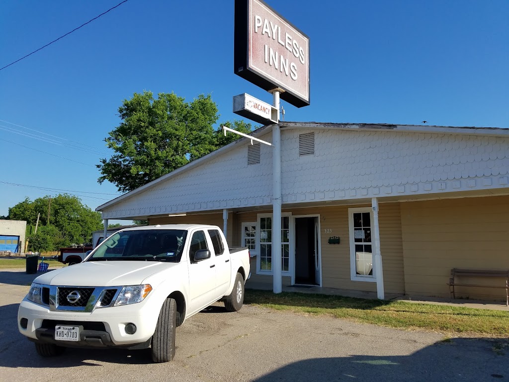 Payless Inn (Hominys Little Dumpling) | 323 E Main St, Hominy, OK 74035 | Phone: (918) 885-4465