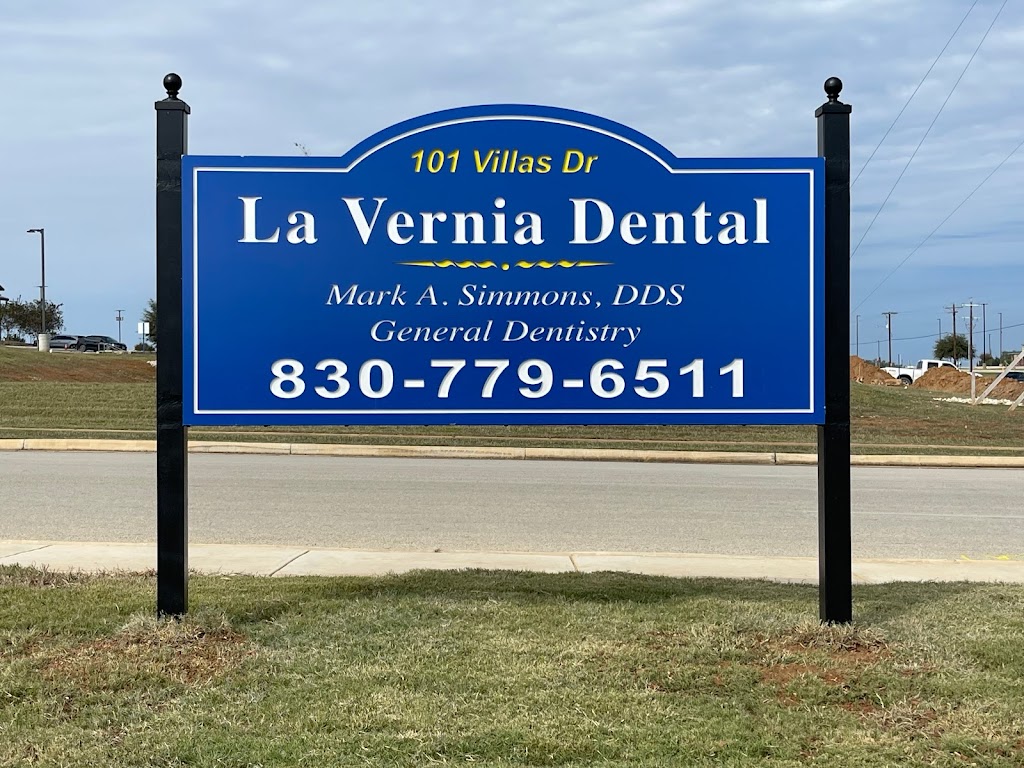 Mark A Simmons, DDS/La Vernia Dental | 101 Villas Dr, La Vernia, TX 78121, USA | Phone: (830) 779-6511