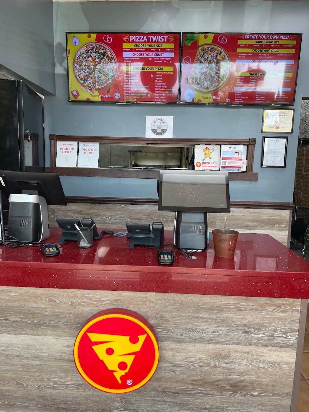 Pizza Twist - Sterling, VA | 46005 Regal Plaza #130, Sterling, VA 20165, USA | Phone: (571) 441-7700