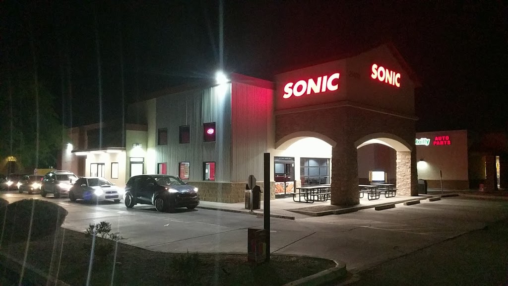 Sonic Drive-In | 21470 N John Wayne Pkwy, Maricopa, AZ 85139, USA | Phone: (520) 316-6000