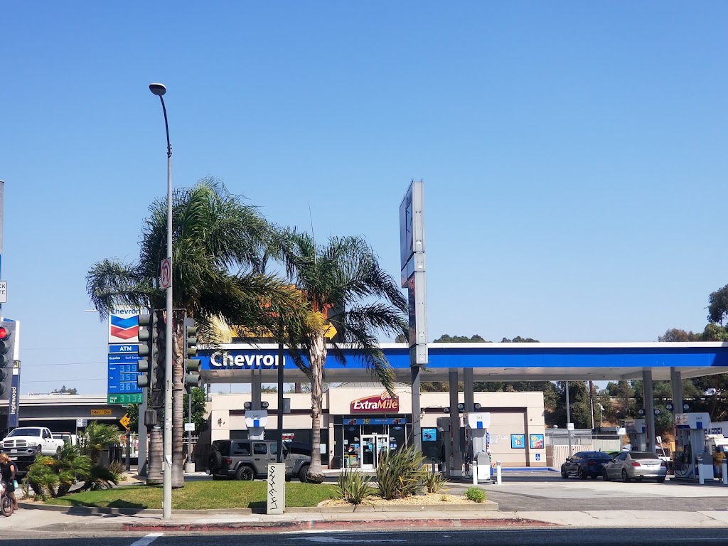 Chevron | 5156 W Century Blvd, Lennox, CA 90304, USA | Phone: (310) 215-0022