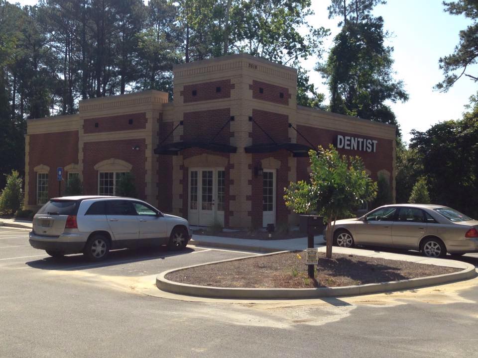 J. Michael Long, DMD | 2518 Loganville Hwy, Grayson, GA 30017, USA | Phone: (770) 237-2220