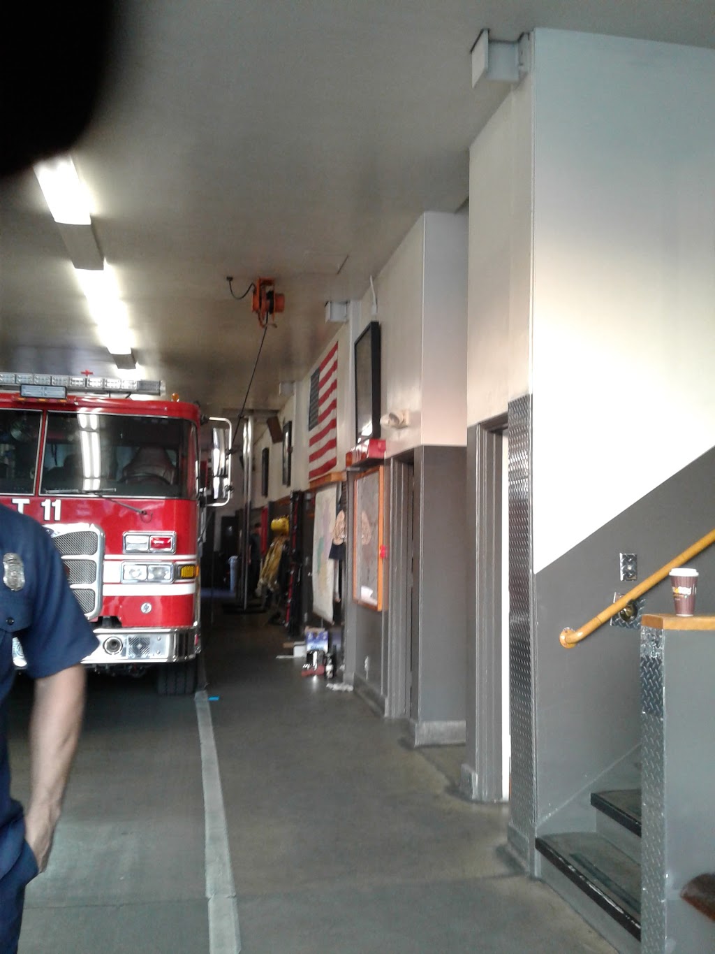 Los Angeles Fire Dept. Station 11 | 1819 7th St, Los Angeles, CA 90057, USA | Phone: (213) 485-6211