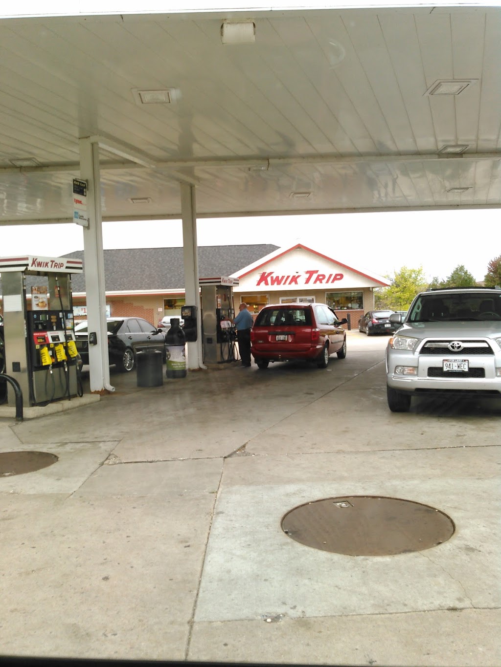 KWIK TRIP #312 | 3920 Washington Rd, Kenosha, WI 53144, USA | Phone: (262) 656-0077