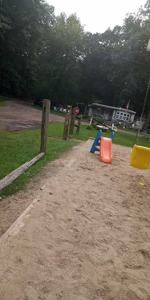 Robinhood of Sherwood Forest | 7945 Dunn Rd, Munith, MI 49259, USA | Phone: (517) 596-2165