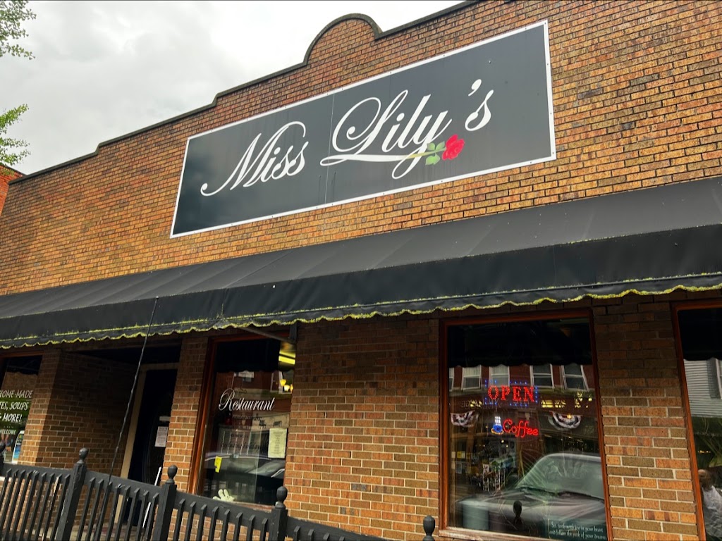 Miss Lilys | 24174 Front St, Grand Rapids, OH 43522, USA | Phone: (419) 832-3000