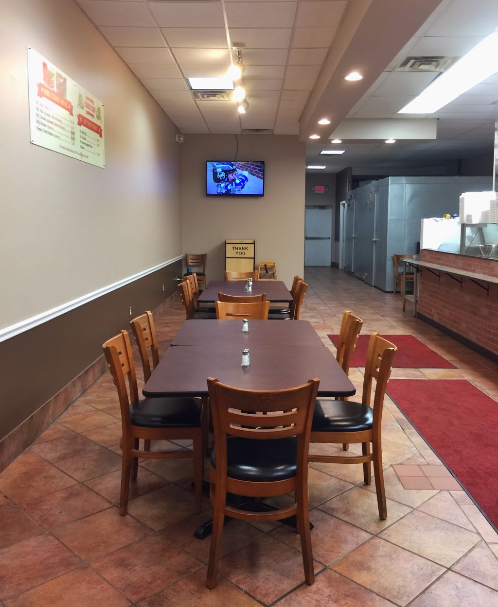 Chucks Cafe | 731 NJ-33, Hamilton Township, NJ 08619, USA | Phone: (609) 588-0088