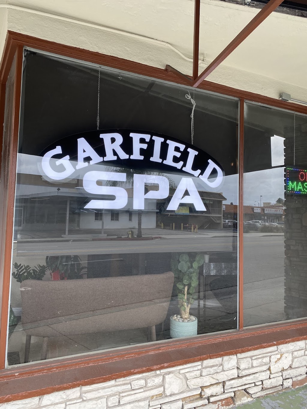 Garfield Spa | 216 S Garfield Ave, Monterey Park, CA 91754, USA | Phone: (626) 656-5670