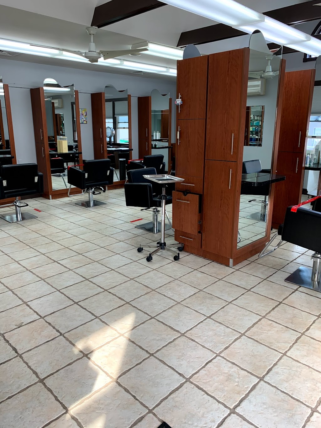 Salon Fabio | 37 Kenneth St, Newton, MA 02461, USA | Phone: (617) 965-8869