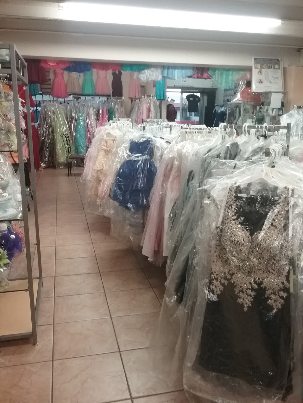 La Casita Fashion | 926 E Main St, Mesa, AZ 85203, USA | Phone: (480) 890-7441