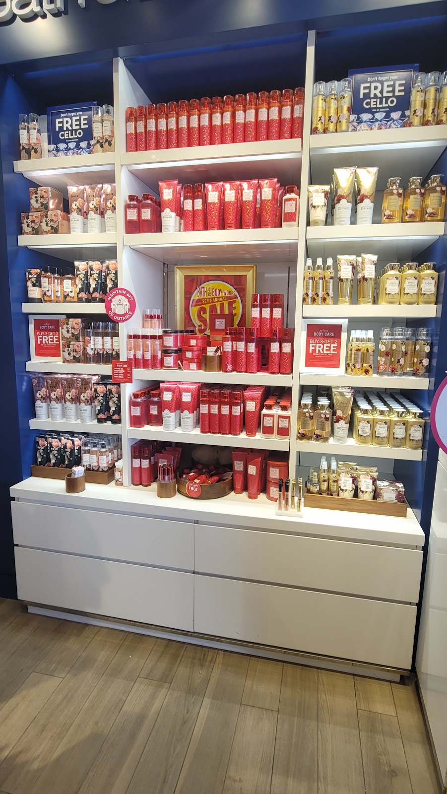 Bath & Body Works | 4252 Kent Rd, Stow, OH 44224, USA | Phone: (330) 688-5342