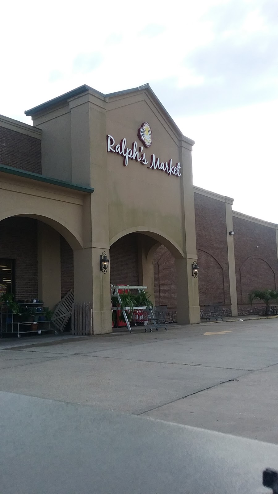 Ralphs Market | 6431 LA-44, Gonzales, LA 70737, USA | Phone: (225) 473-1004