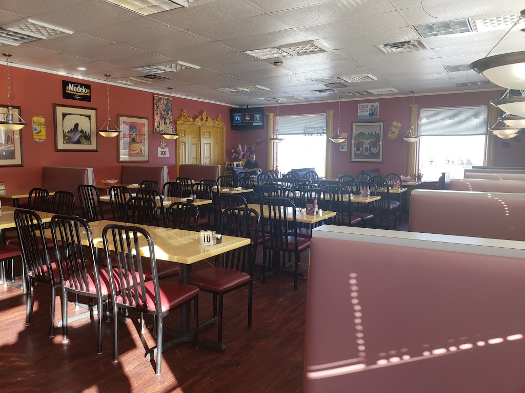 Las Fuentes Restaurant | 13161 W Alameda Pkwy, Lakewood, CO 80228, USA | Phone: (303) 989-5877