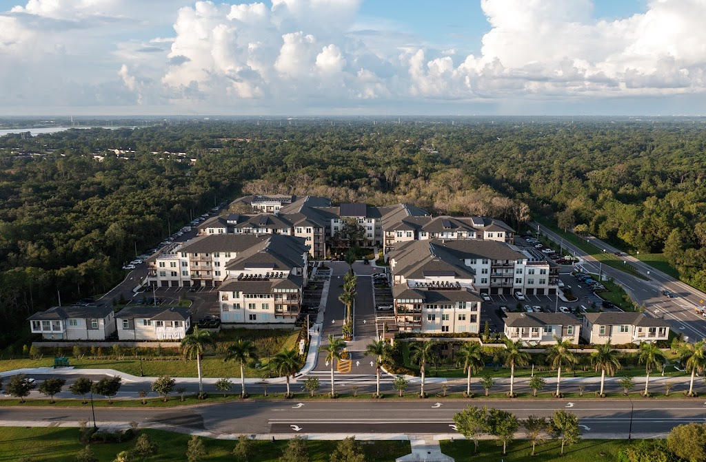 Solaire Apartments | 5350 Desoto Rd, Sarasota, FL 34235, USA | Phone: (941) 529-1930