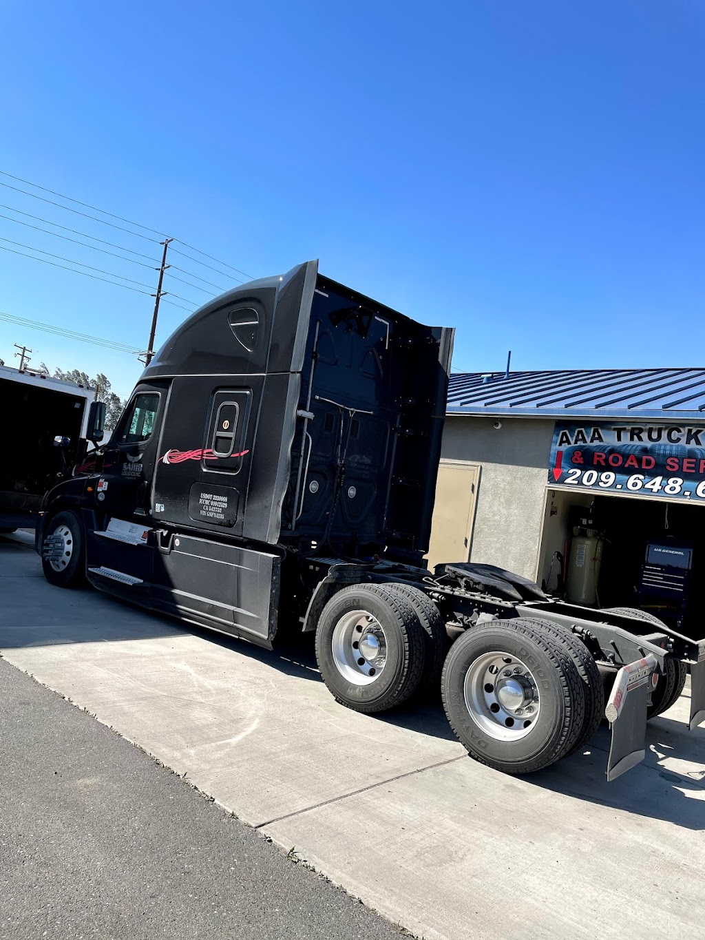 Truck tires & Road service | 15420 August Ave, Delhi, CA 95315, USA | Phone: (209) 648-6227