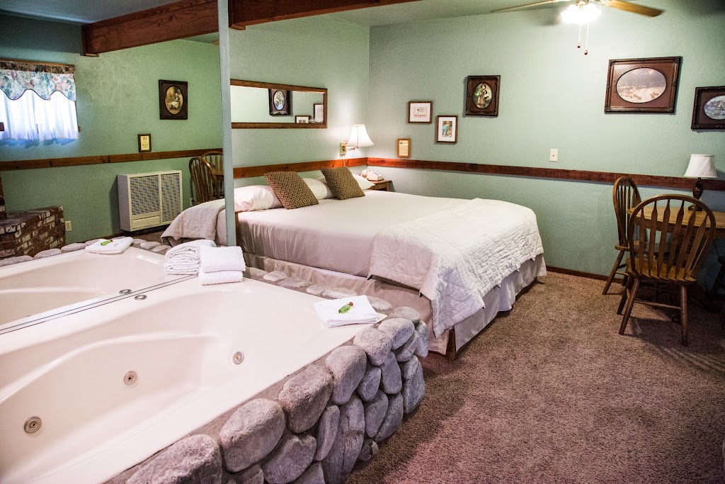 Sleepy Forest Resorts | 404 Eureka Dr, Big Bear Lake, CA 92315, USA | Phone: (909) 866-7444