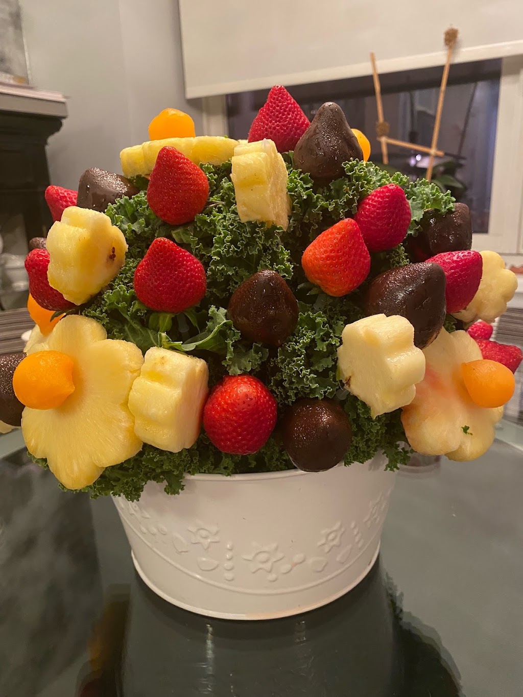 Edible Arrangements | 616 Amsterdam Ave, New York, NY 10024, USA | Phone: (212) 665-8800