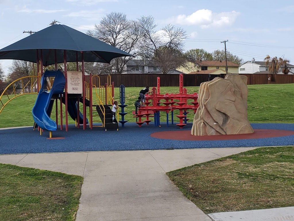 Town East Park | 2724 N Town E Blvd, Mesquite, TX 75150, USA | Phone: (972) 216-6260