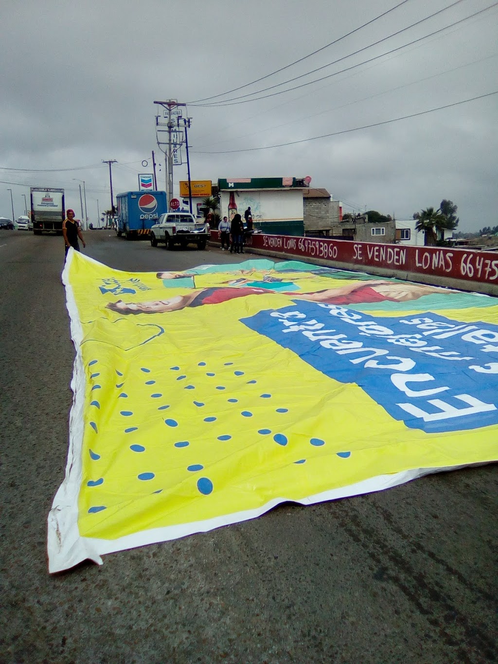 Lonas | El Jibarito, 22606 Tijuana, B.C., Mexico | Phone: 664 759 3860
