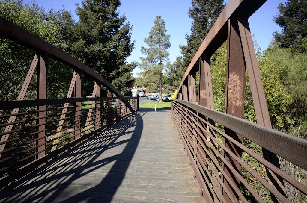 Los Gatos Creek County Park | 1250 Dell Ave, Campbell, CA 95008, USA | Phone: (408) 356-2729