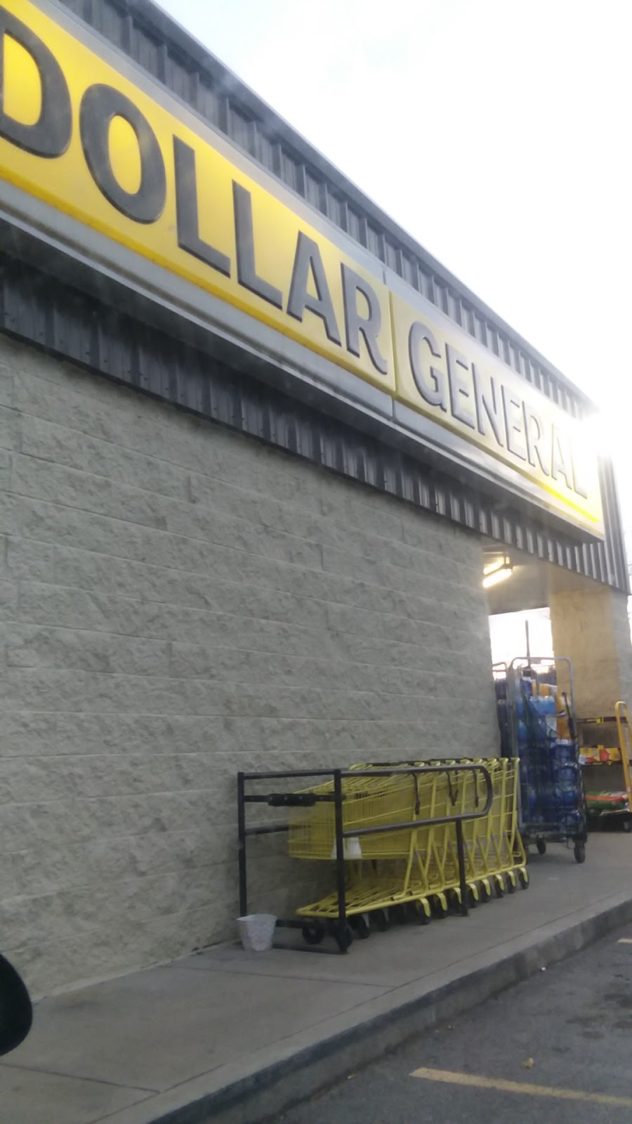 Dollar General | 704 Ridge Ave, New Cumberland, WV 26047, USA | Phone: (304) 316-2302