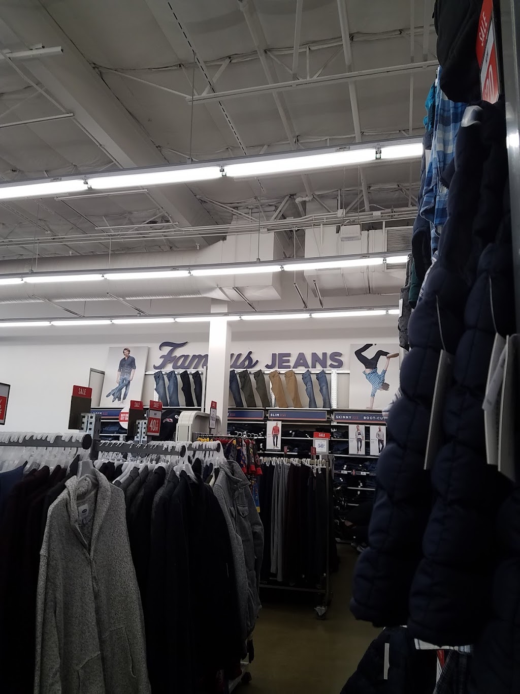 Old Navy | 3881 Medina Rd, Akron, OH 44333, USA | Phone: (330) 576-5045