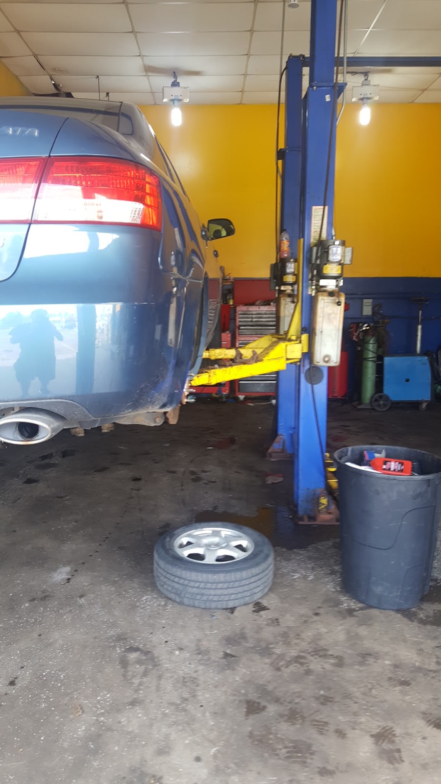 Warren Tire Repair | 18201 W Warren Ave, Detroit, MI 48228, USA | Phone: (313) 336-9136