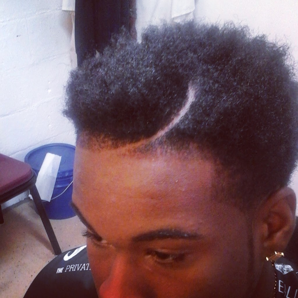 Blessed By The Best Barbershop | 1769 S Main St, Akron, OH 44301, USA | Phone: (330) 352-2679