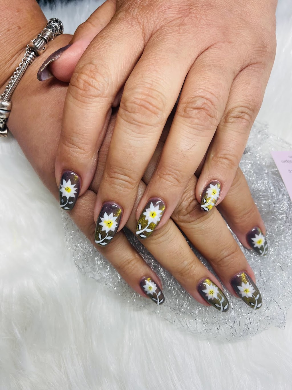 Only U Nail & Spa | 1880 Pleasantville Rd, Briarcliff Manor, NY 10510, USA | Phone: (914) 502-0780