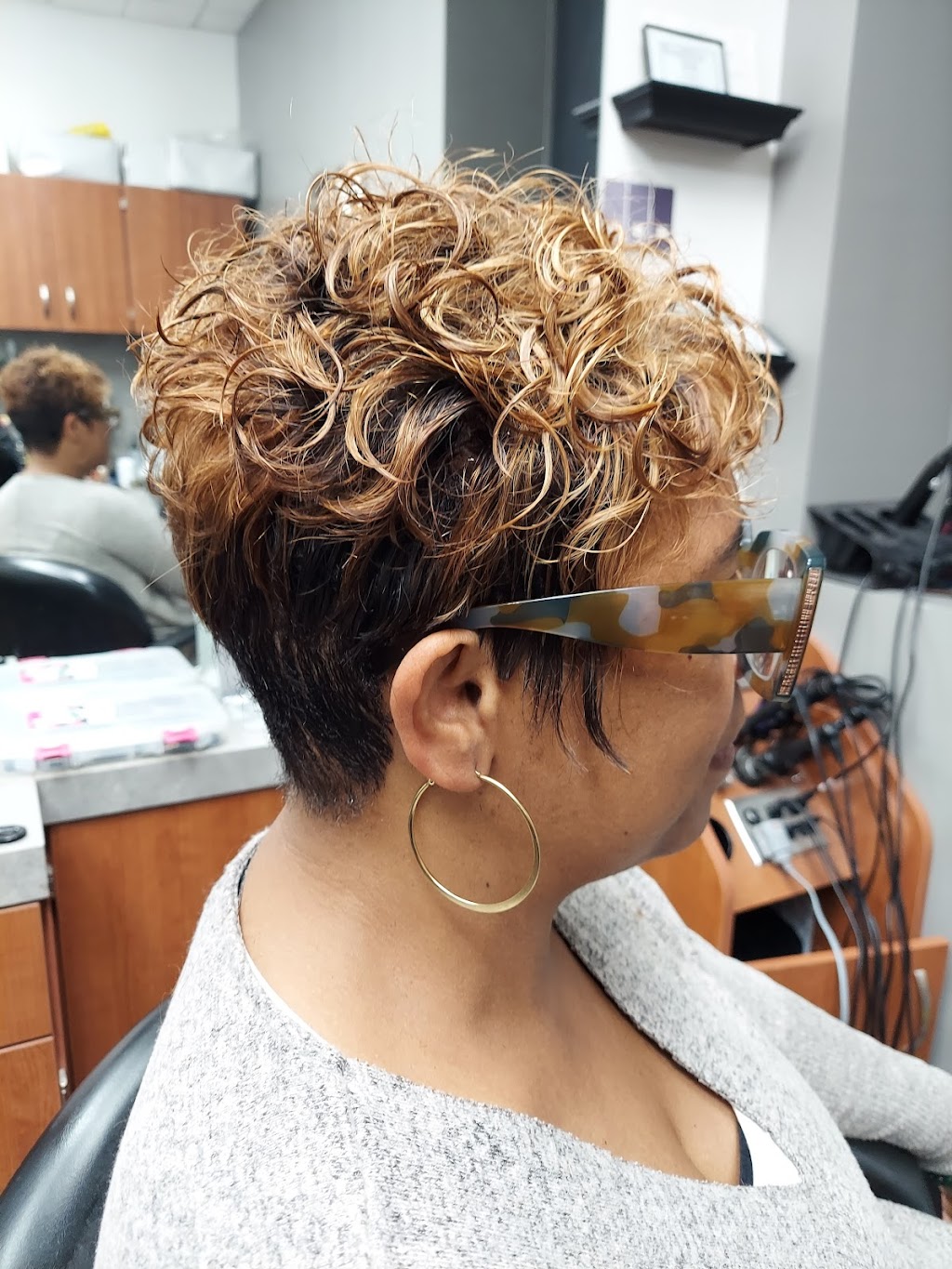 She Has Yolihair | 1350 Scenic Hwy S, Snellville, GA 30078, USA | Phone: (404) 457-2623