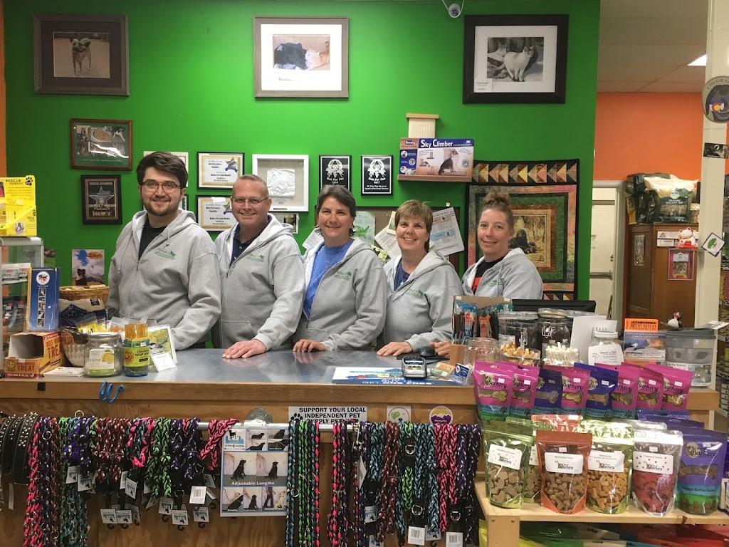 Hanks Pet Food Market LLC | 2287 W Eisenhower Blvd, Loveland, CO 80537, USA | Phone: (970) 685-8621