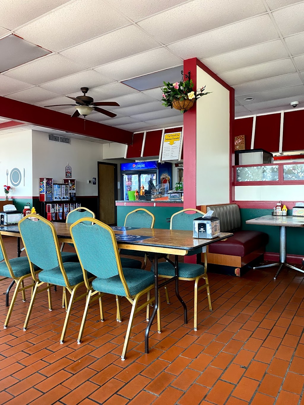 Paradise Pizzeria Family Restaurant | 2900 Airline Blvd, Portsmouth, VA 23701, USA | Phone: (757) 488-0260