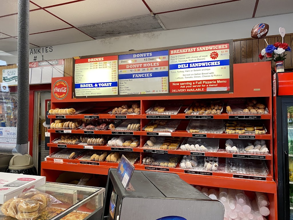 Frankies Donuts and Pizza | 717 Portage Rd, Niagara Falls, NY 14301, USA | Phone: (716) 285-7494