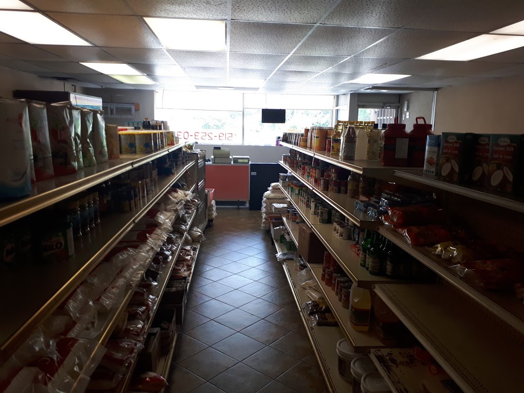 J.P. Grocers | 1071 Wyandotte St W, Windsor, ON N9A 5Y6, Canada | Phone: (519) 253-0318