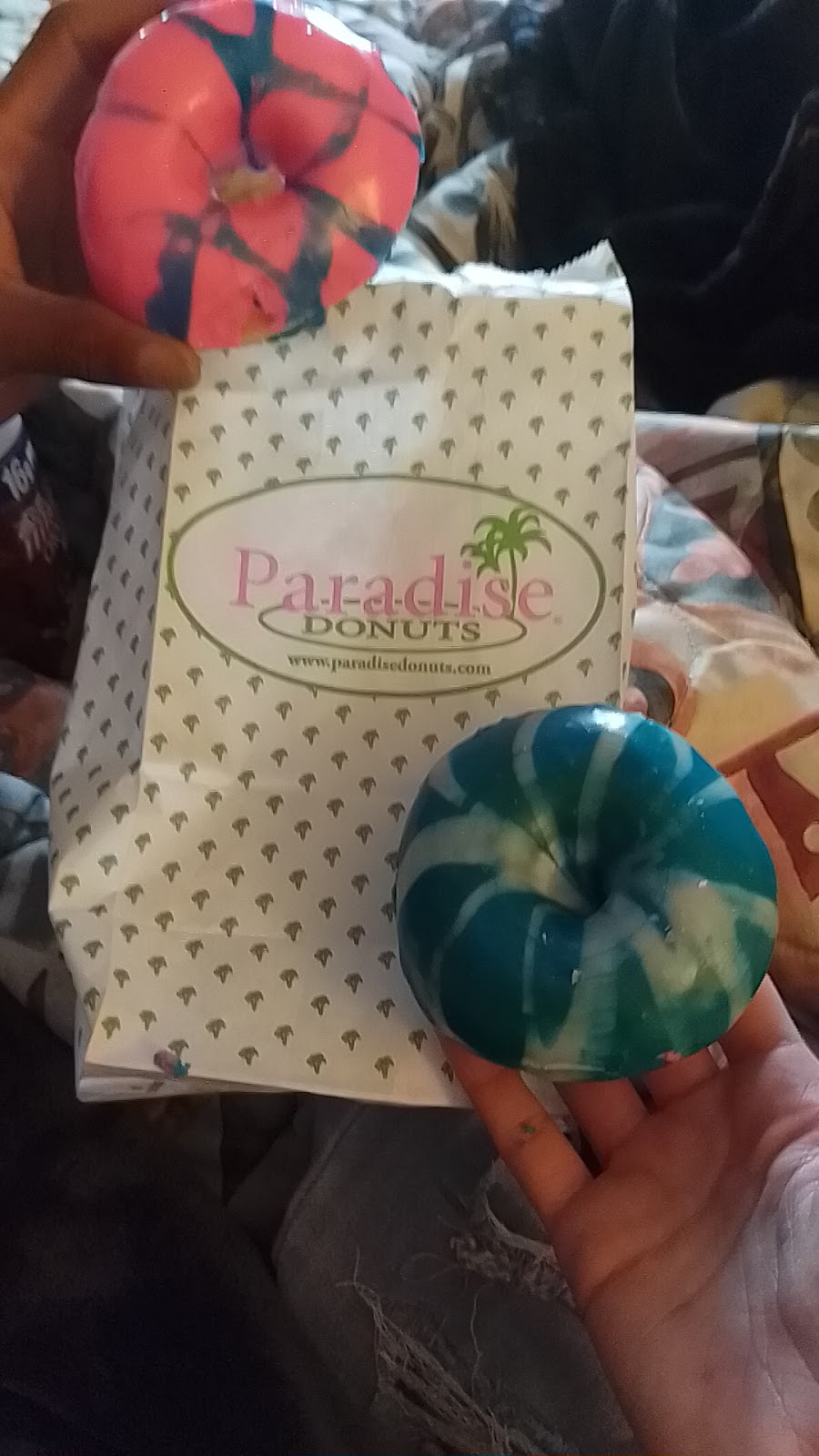 Paradise Donuts Claremore | 811 E Will Rogers Blvd #8433, Claremore, OK 74017, USA | Phone: (918) 965-1919