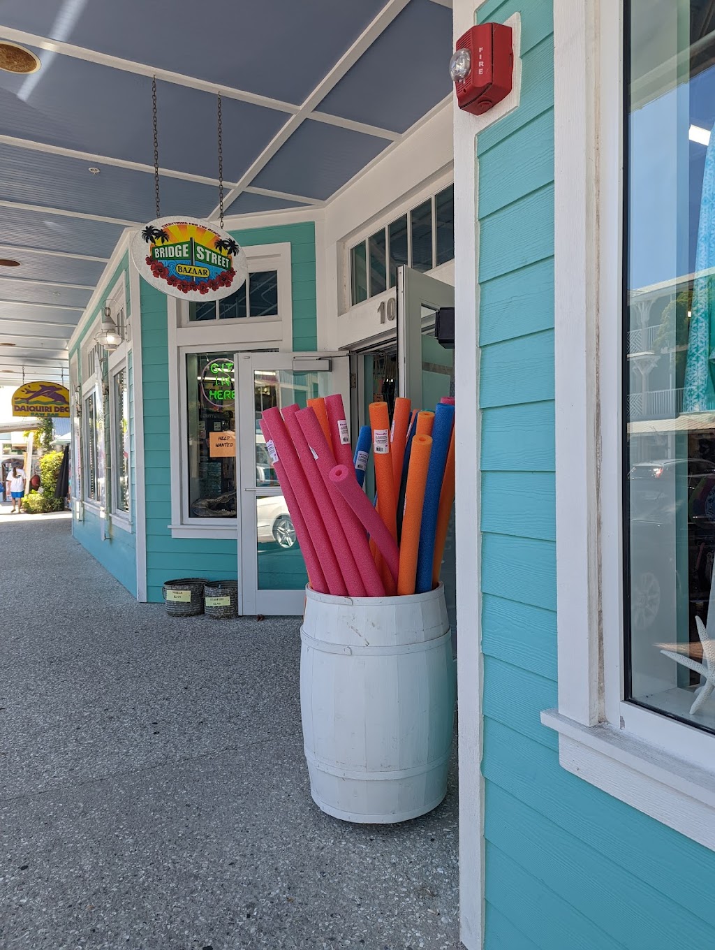 Bridge Street Bazaar | 107 Bridge St, Bradenton Beach, FL 34217, USA | Phone: (941) 778-3400