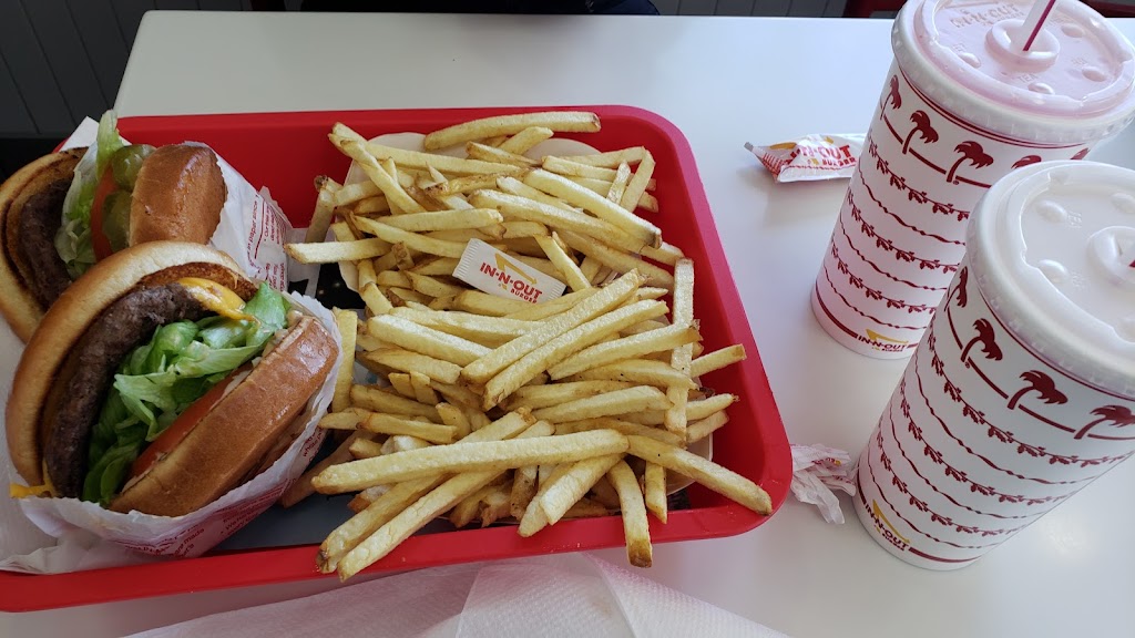 In-N-Out Burger | 2770 W Peoria Ave, Phoenix, AZ 85029, USA | Phone: (800) 786-1000