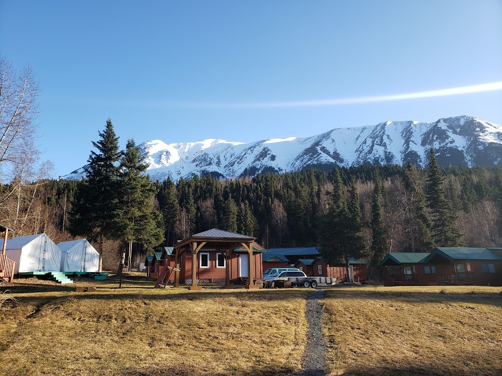 Gwins Lodge | 14865 Sterling Hwy, Cooper Landing, AK 99572, USA | Phone: (907) 595-1266