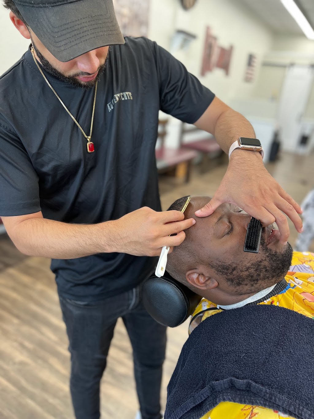 Authentic Cuts Barbershop II | 3445 13th St, St Cloud, FL 34769 | Phone: (407) 593-6622