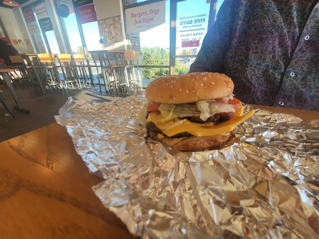 Five Guys | 195 Creekside Crossing, New Braunfels, TX 78130, USA | Phone: (830) 620-9655