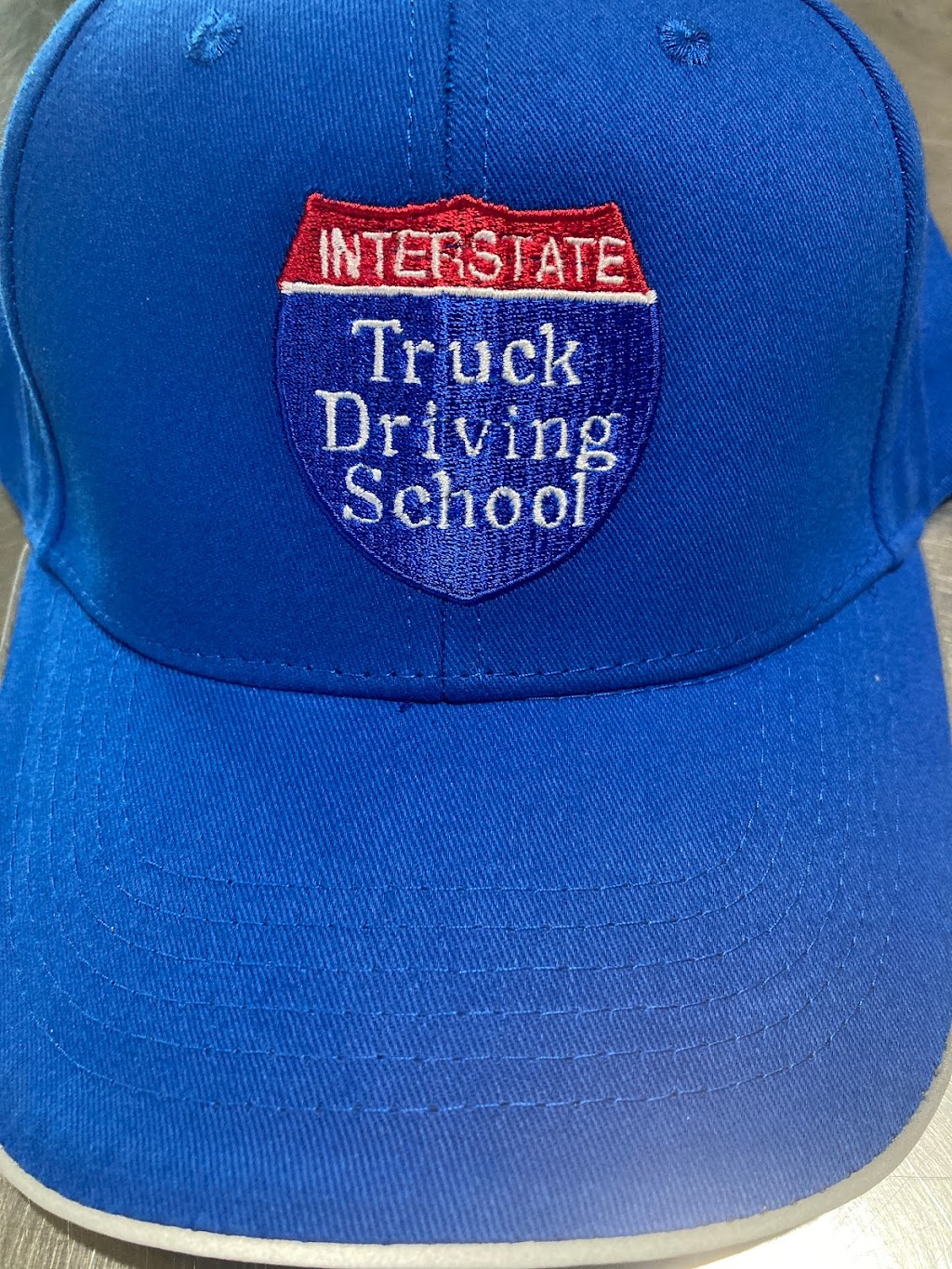 Interstate Truck Driving School | 33 Wentworth Ave E Suite 120, West St Paul, MN 55118, USA | Phone: (651) 735-9250