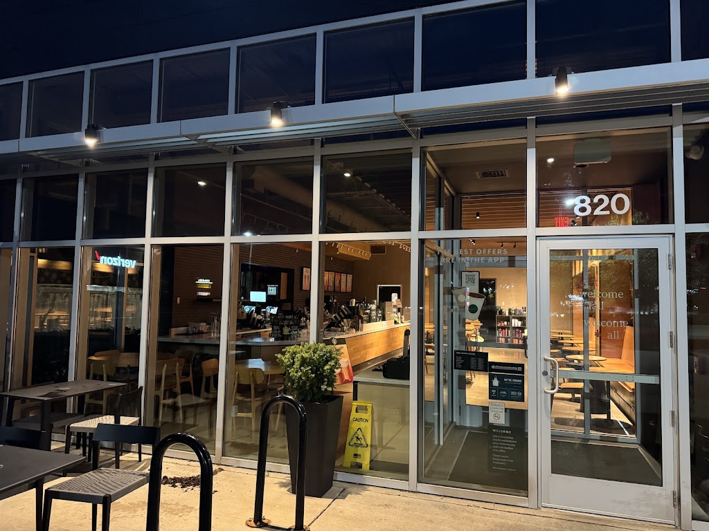 Starbucks | 820 N Milwaukee Ave, Buffalo Grove, IL 60089, USA | Phone: (847) 715-8268