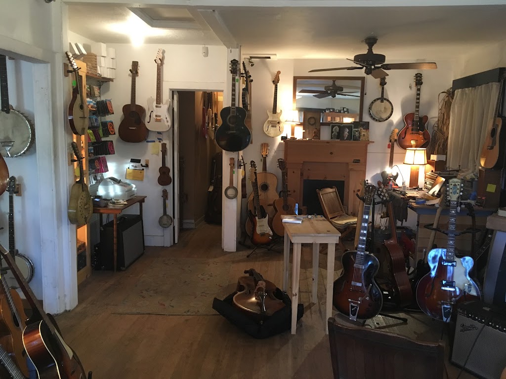 Old Style Guitar Shop | 510 A, 510 N Hoover St, Los Angeles, CA 90004, USA | Phone: (323) 660-5700